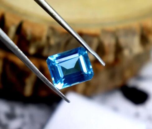 Natural Blue Aquamarine Gemstone 8-9 CT – Emerald Cut, Certified Loose Stone for Jewelry Making in Saudi Arabia