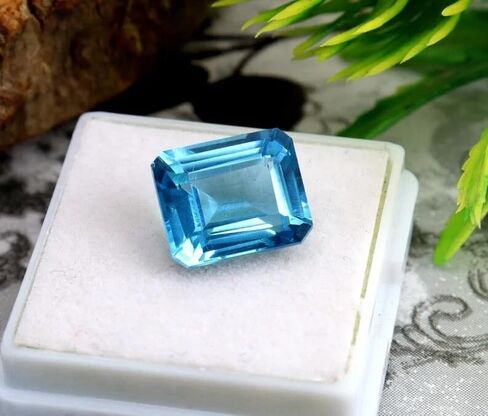 Natural Blue Aquamarine Gemstone 8-9 CT – Emerald Cut, Certified Loose Stone for Jewelry Making in Saudi Arabia