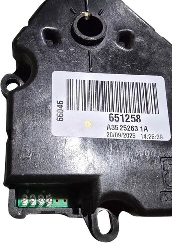 بيرجستروم 651258 مشغل سخان HVAC 12 فولت (120 درجة) | يناسب كينورث T680، T880 وبيتربيلت 579 | يستبدل MEI 10-1042 وKysor A35111573A | مزيج الباب ومحرك إعادة التدوير in Kuwait