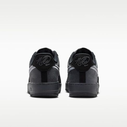 حذاء Nike Air Force 1 '07 LV8 للرجال (أسود/رمادي دخاني/رمادي دخاني داكن) in Saudi Arabia
