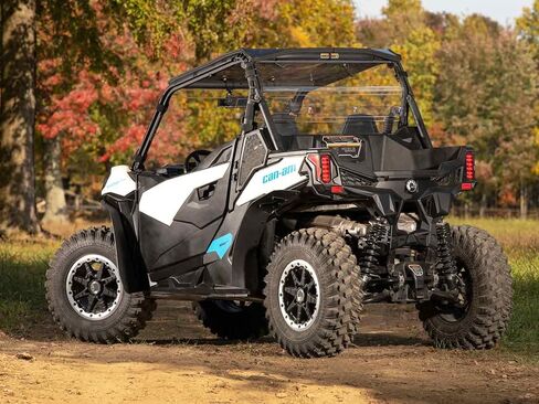 مشاعل SuperATV Fender لعام 2018+ Can Am Maverick Trail (انظر قائمة الإعداد الكاملة) | المتانة القصوى | حماية ضد الصخور والأوساخ والرمال والطين | صنع في الولايات المتحدة الأمريكية in Saudi Arabia