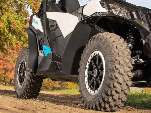 مشاعل SuperATV Fender لعام 2018+ Can Am Maverick Trail (انظر قائمة الإعداد الكاملة) | المتانة القصوى | حماية ضد الصخور والأوساخ والرمال والطين | صنع في الولايات المتحدة الأمريكية in Saudi Arabia