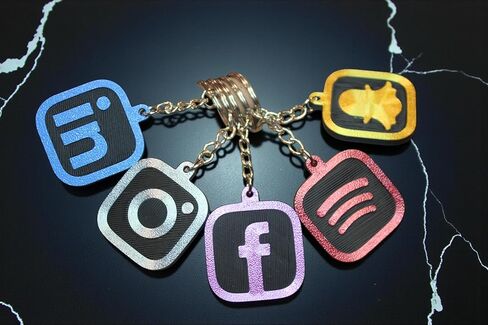 NFC Social Media Keychain with Smart Contact Sharing, Multiple Colors, Digital Networking Tool in Saudi Arabia