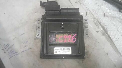 وحدة التحكم في المحرك ECM تناسب 2005 05 متوافقة مع نيسان المتوافقة مع Titan MEC83-650 B1 MEC83650B1 in Kuwait