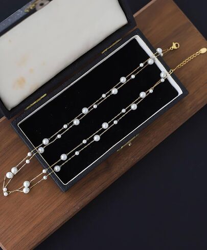 قلادات اللؤلؤ للنساء، قلادة أنيقة من اللؤلؤ بطبقات أنيقة، قلادة أنيقة مصنوعة يدويًا من الذهب واللؤلؤ للمجوهرات المميزة in Kuwait