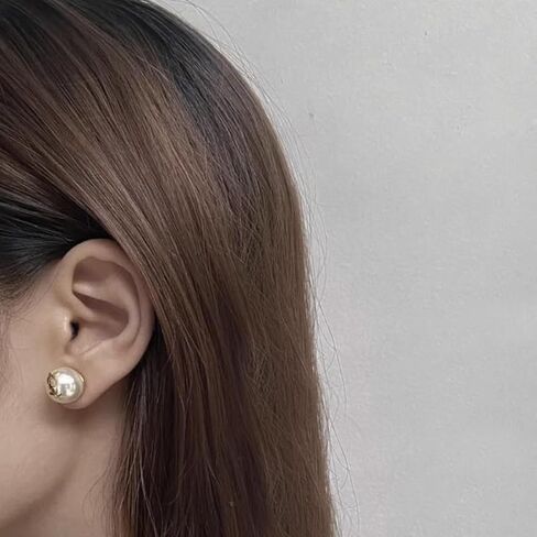 Designer Pearl Stud Earrings, Gold-Tone Logo Detail， Classic Fashion Earrings， One large and one small luxury design size in Saudi Arabia