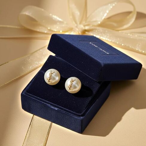 Designer Pearl Stud Earrings, Gold-Tone Logo Detail， Classic Fashion Earrings， One large and one small luxury design size in Saudi Arabia