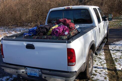 Ancra Cargo Bungee Pickup Truck Cargo Net with Detachable Hooks, 5" x 5" Cross Pattern, One-Size-Fits-Most Pickup Trucks (Min. Size 48" x 72" & Max. Size 72" x 108") in Kuwait