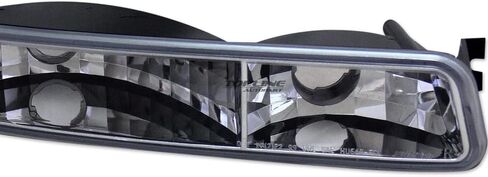 Chrome Clear Housing Front Bumper Turn Signal Lights Parking Lamps jy Compatible With 99-06 GMC Sierra / 2007 Classic / 00-06 Yukon/XL in Kuwait