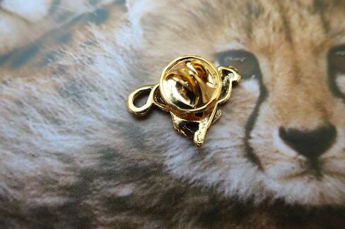 Jim Clift Design Cheetah Gold Lapel Pin in Saudi Arabia