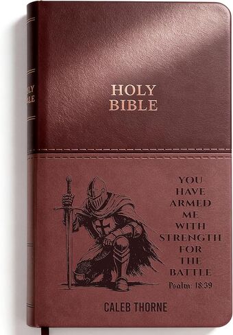 شخصية KJV الكتاب المقدس للرجال تصميم فارس منقوش، نسخة الملك جيمس رسالة حمراء، طباعة قياسية، اسم مخصص الآية الكتابية، هدية تأكيد المعمودية التخرج المسيحي، خط رفيع ذو قيمة بنية in Kuwait