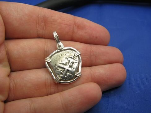 Small Versatile Sterling Silver Reproduction Pendant of a "1 Reale" Pirate Doubloon in Kuwait