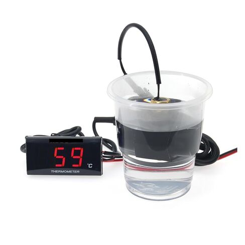 مقياس حرارة رقمي LCD للدراجات النارية، محول درجة حرارة الماء العالمي، ملحقات سباقات الدراجات النارية لـ XMAX250 300 NMAX CB 400 CB500X (حامل أسود) in Kuwait