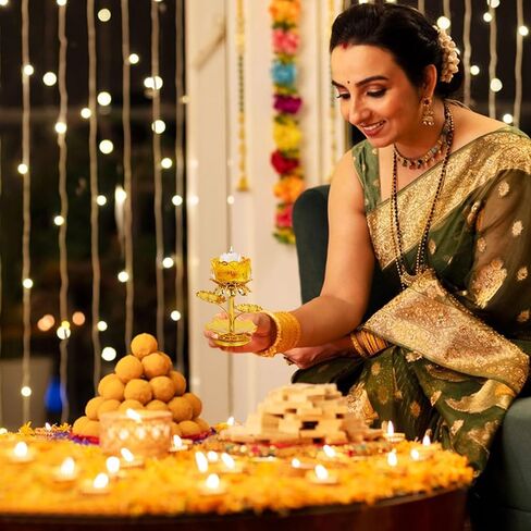 قطعتان من حامل شموع اللوتس، شمعدان ذهبي للطاولة المركزية لتزيين حفلات الزفاف، مصابيح زيت ديا هندية لسمن ديوالي بوجا، ديكور منزلي لمعبد بوذا in Kuwait