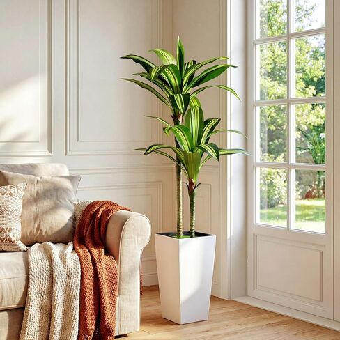 شجرة Dracaena الاصطناعية بطول 4 أقدام شجرة وهمية في الداخل مع زارع أبيض طويل القامة، Dracaena ذات اللمس الحقيقي، نباتات صناعية طويلة في الداخل لغرفة المعيشة مكتب ديكور الشرفة، تدفئة المنزل in Kuwait