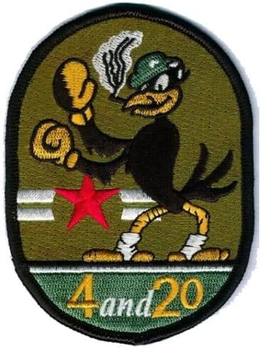 رقعة سرب VA-45 Blackbirds - شارة مطرزة مقاس 4 بوصات - دعامة بخطاف وحلقة - رقعة سرب الهجوم البحري - أعمال مملوكة للمحاربين القدامى in Saudi Arabia