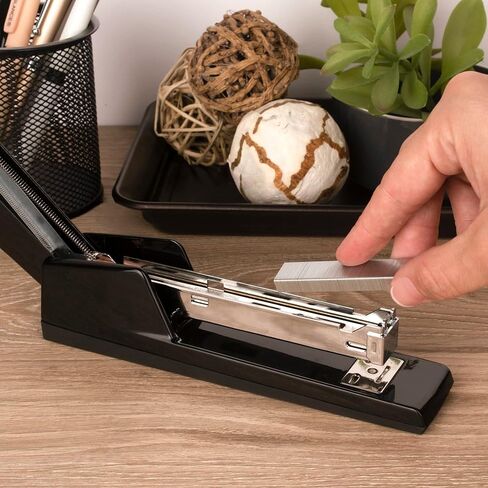 Swingline Stapler, 747, Classic, 20 Sheet Capacity, Metal, Black (74771) in Saudi Arabia