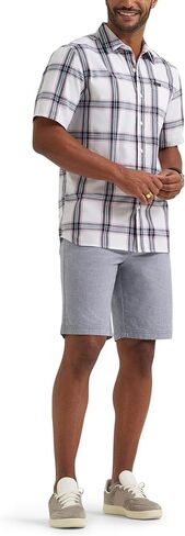 شورت Lee الرجالي Extreme Motion Flat Front، Academy Chambray، 32 in Saudi Arabia