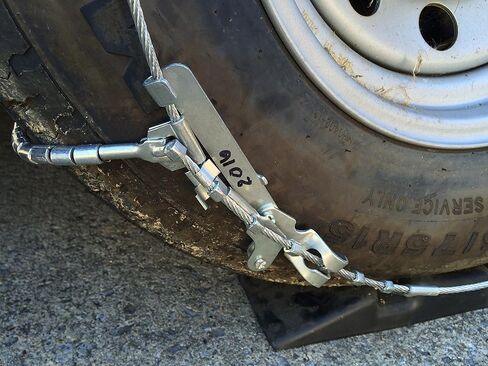 TireChain.com 245/75R16LT, 245/75 16LT سلاسل إطارات كابلات الشاحنات SUV مجموعة من 2 in Kuwait