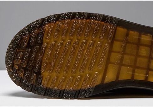 Men's Black Low-top Outdoor Work Shoes Comfortable Round-Toe Thick-Soled Oxford Shoes for Shopping Driving Men Versatile Casual Shoes in Saudi Arabia