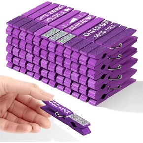 دبابيس تشجيع لتزيين حقائب الظهر، 60 دبابيس ملابس ملونة باللون الوردي، مشابك غسيل خشبية، مشابك كرة الطائرة، مجموعة هدايا جماعية لقائد المشجعين، شريط أبيض لامع، ملصق بأحجار الراين in Kuwait