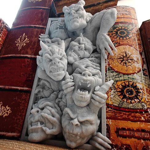 غلاف كتاب Gargoyle القوطي - تمثال وحش رخامي مطبوع ثلاثي الأبعاد، ديكور رف شيطان مخيف لجميع القديسين، هدية تزيين رف كتب مخيف لمحبي الرعب (Gothic Gargoyle) in Kuwait