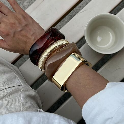 ALEXTINA Vintage Resin Bangle Set for Women – 4PCS Chunky Gold Acrylic Cuff Stack, Red Black Caramel Mix, Bold Summer Statement Bracelets Gift in Saudi Arabia