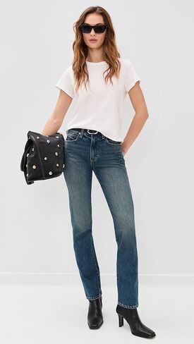 AMO Women's Love Tee in Saudi Arabia