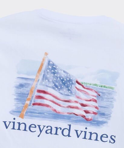 تي شيرت Vineyard Vines للرجال مطبوع عليه علم البحر اللامع بأكمام طويلة وجيب in Kuwait