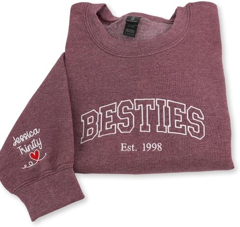 سويت شيرت Bestie مخصص، هودي أو تيشيرت مطرز خصيصًا لأفضل صديق، هدية للأخت، عيد الميلاد، عيد جالنتين in Saudi Arabia