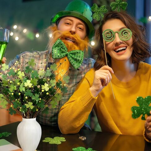 8 قطع ديكورات يوم القديس باتريك 16.5 بوصة من الخشب الاصطناعي شامروك يختار البرسيم على شكل فروع التوت الأخضر محظوظ البرسيم الزهور الجذعية الهدايا لمهرجان الأيرلندية الجدول المركزية ديكور المنزل in Kuwait