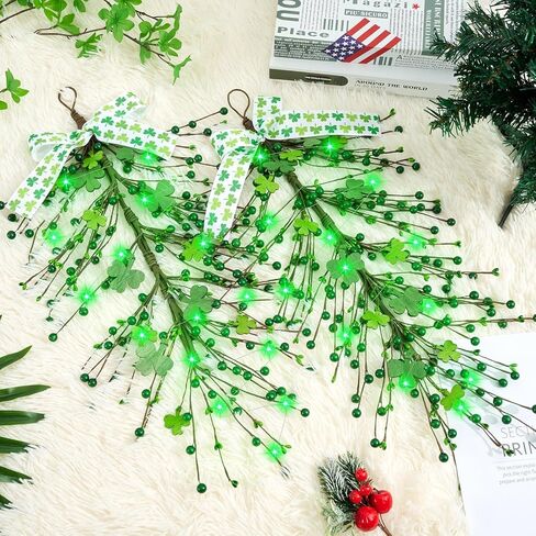 24 بوصة مضاءة عيد القديس باتريك شامروك غنيمة لعلامة الباب الأمامي نبات النفل الاصطناعي الخضرة البرسيم غنيمة دمعة مع أضواء سلسلة خضراء باب جدار رف داخلي ديكور خارجي in Kuwait