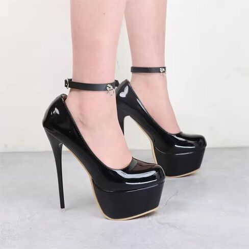Adjustable Leather Ankle Strap with Soft Inner Lining Anklet Charm Chain Suitable for Comfort and Retro Modern Styles in Saudi Arabia