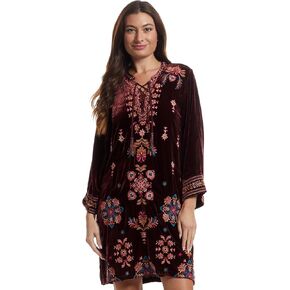 Johnny was Women's Velvet Tie Front Kimono Dress- Brandi in Saudi Arabia