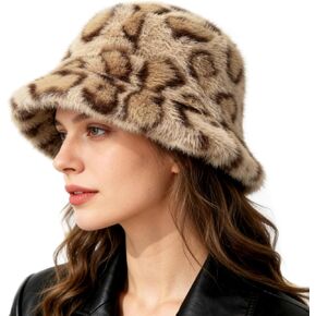 قبعات شتوية غامضة من الفرو الصناعي للنساء، قبعات دلو الفهد الفهد البني الدافئة للرجال والنساء، قبعة شتوية ناعمة ومريحة in Kuwait