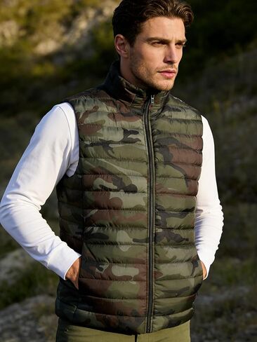 Men's Camouflage Puffer Vest Jacket Winter Vest Lightweight Sleeveless camo Cotton Padded Vest Coats in Saudi Arabia