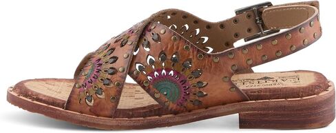 مفترق الطرق النسائي من Spring Step L'Artiste in Saudi Arabia