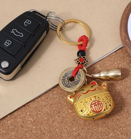 Lucky Cat Keychain, Japanese Keychain with Feng Shui Coins, Tassel ＆ Gourd, Maneki Neko Statue Charm for Good Luck, Gift for Cat Lovers in Saudi Arabia