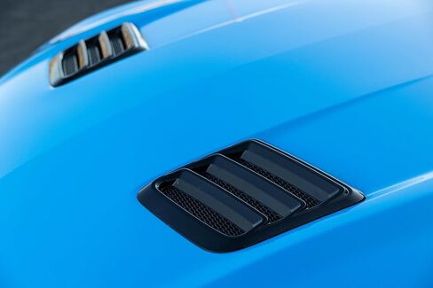 Blue Oval Industries Roush 422325 Hood Vent Heat Extractors Gloss Black Pair for 2018-2023 Ford Mustang in Saudi Arabia