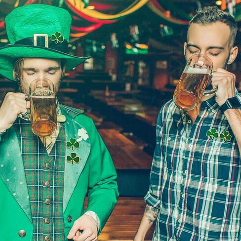 30 مجموعة من دبابيس القرنفل لعيد القديس باتريك إكسسوارات دبوس شامروك بطاقات نعمة الإشارات المرجعية حقائب بيضاء لحفلات القديس باتريك الأيرلندية هدايا الحظ السعيد السائبة in Kuwait