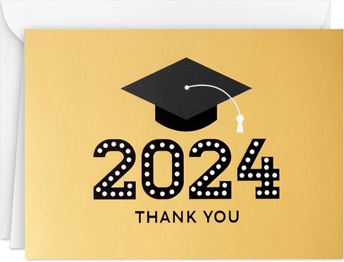 بطاقات شكر للتخرج من هولمارك 2023، وقبعة تخرج ذهبية (40 رسالة شكر مع مظاريف) in Saudi Arabia