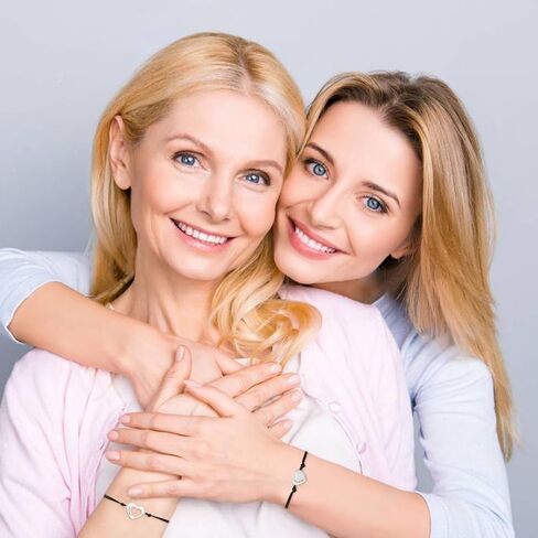 أساور الأم والابنة هدايا عيد الأم للأم والابنة، الأم وأنا أساور مطابقة القلب هدية الابنة من الأم، هدايا مجوهرات عيد الميلاد للنساء (قلب مطابق) in Kuwait