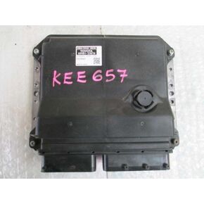 وحدة محرك ECM تناسب 2010 10 متوافقة مع تويوتا كامري 89981-33070 8998133070 in Kuwait