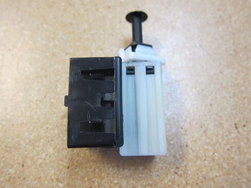 Chrysler Jeep Grand Cherokee Dodge Journey Stop Light Switch Mopar OEM in Saudi Arabia