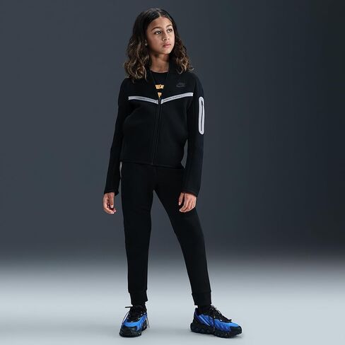 هودي Nike Sportswear Tech Fleece للأطفال الكبار بسحاب كامل مع لمسات عاكسة (أسود/أسود/أسود) in Saudi Arabia