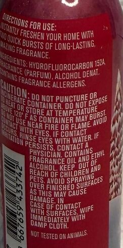 Bath & Body Works Strawberry Snowflakes Concentrated Room Spray 1.5 Ounces Each Pack of 2 in Saudi Arabia
