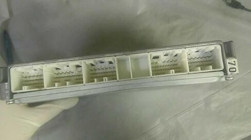 Engine ECM Control Module Fits 04-05 Compatible with Lexus ES330 89661-33B32 8966133B32 in Saudi Arabia