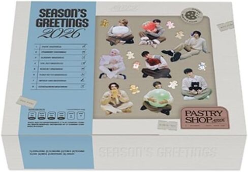 تحيات موسم 2026 من A-TEEZ [متجر المعجنات] + هدية الطلب المسبق ومجموعة 3 بطاقات صور إضافية in Kuwait