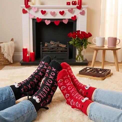 R HORSE Valentine's Day Holding Hands Socks 2 Pairs Funny Magnetic Women Men Couple Socks, Novelty Friendship Couple Gag Valentine Gift for Boyfriend Girlfriend Teens in Saudi Arabia