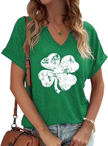 قمصان يوم القديس باتريك برقبة على شكل حرف V للنساء قميص برسومات Lucky Irish Shamrock Clover كاجوال بأكمام قصيرة in Kuwait